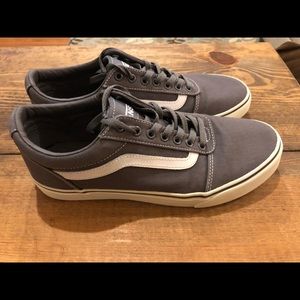 Men’s Vans size 9.5 (make me an offer)